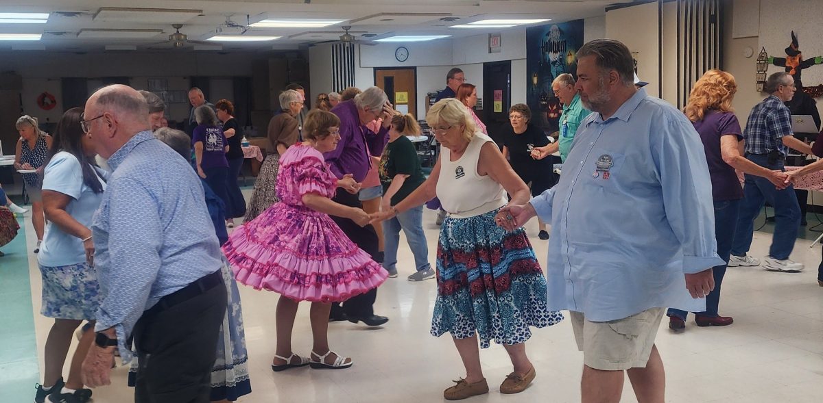 Circle 8 Square and Round Dance Club